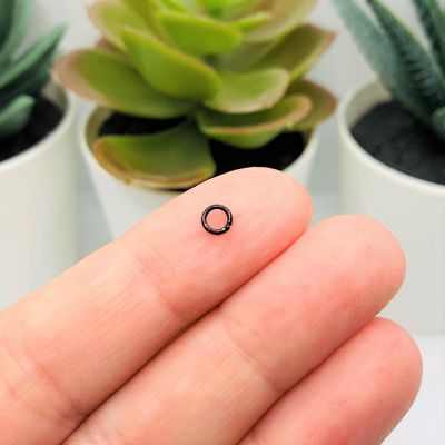 500 Pcs 4mm Black Open Jump Rings Image 1