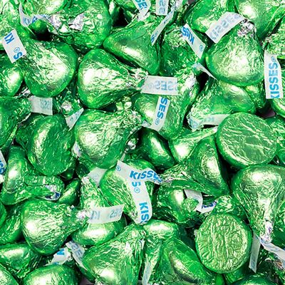 500 Pcs Light Green Candy Hershey's Kisses Milk Chocolates Image 1