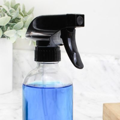 8oz Clear Glass Spray Bottles w/ 3-Setting Black Sprayers 2pk Image 2