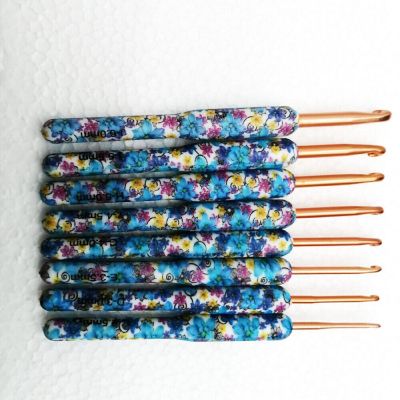 8Pcs Knitting Needles Set with Ergonomic Grip Soft Handle Crochet Hooks Image 1
