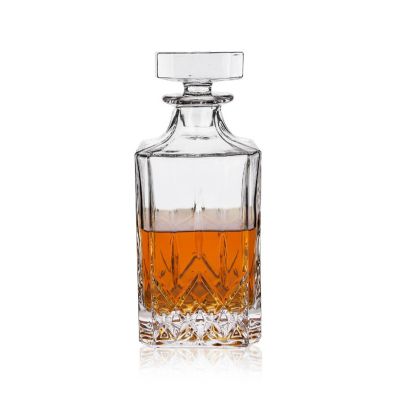 Admiral&#8482; Liquor Decanter Image 1