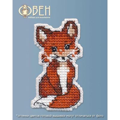 Badge- fox 1319 Plastic Canvas Oven Counted Cross Stitch Kit Image 1