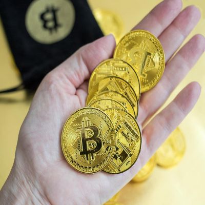 Bag of Bitcoins Cryptocurrency Souvenir Novelty Item  Includes 20 Tokens Image 2