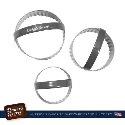 Baker's Secret Stainless Steel Dishwasher Safe Set of 3 Cookie Cutter Set 7.5"x6.5"x5.5" Silver Image 2