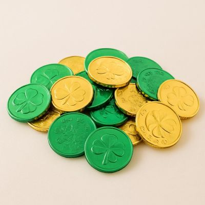 Beistle - 1&amp;#189;" - Green - Lucky Leprechaun Plastic Coins! Image 1