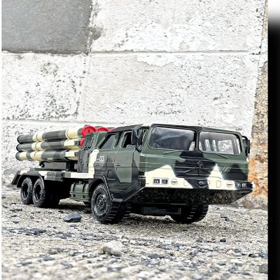 Big Daddy Military Missile Transport Army Truck Defence System 18 Long Range Missile Jungle Camouflage Toy Truck Image 2
