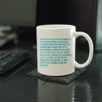 Ceramic Mug Bible Verse 1 John 3:16 Image 1