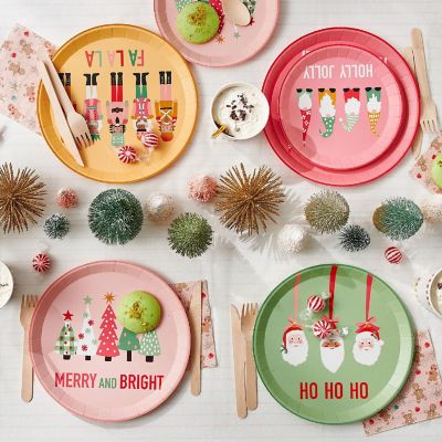 Christmas Characters Large Plates (10 Per Pack) Image 1
