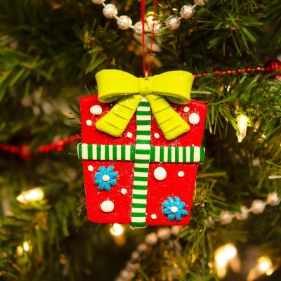 Clay Gift Box Christmas Ornament Image 2