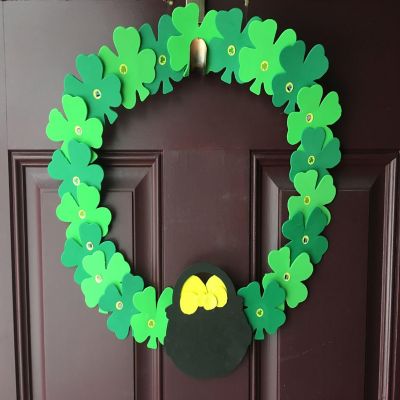 Creative Shapes Etc. - Large Assorted Color Creative Foam Craft Cut-outs - Assorted Green Four Leaf Clover Image 2