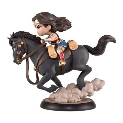 DC Comics Wonder Woman Q-Fig Max Diorama Image 1