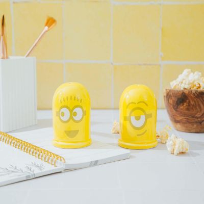 Despicable Me Minions Ceramic Salt and Pepper Shaker Set Image 2