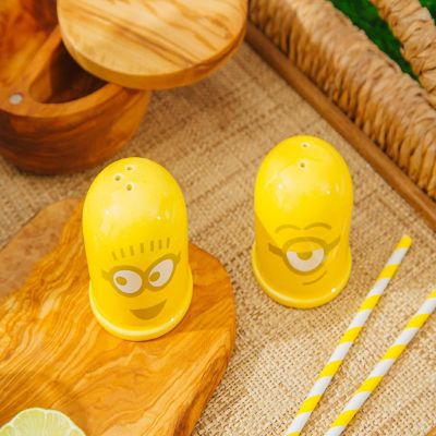 Despicable Me Minions Ceramic Salt and Pepper Shaker Set Image 3