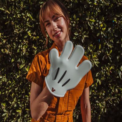 Disney Mickey Mouse Hand Silicone Oven Mitt Image 2