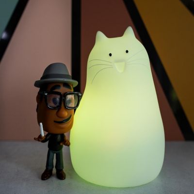 Disney Pixar Soul Mr. Mittens Figural Color-Changing Mood Light  6 Inches Tall Image 1