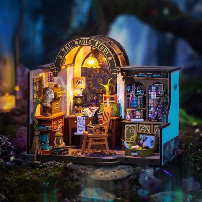 DIY 3D Wood Puzzle: Magic Study 267 pieces Image 1