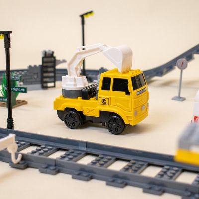 Fun Little Toys - Build Your Own Toy Train Track Image 1