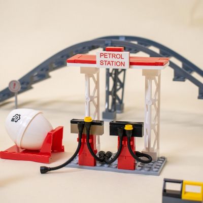 Fun Little Toys - Build Your Own Toy Train Track Image 2