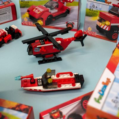 Fun Little Toys - Fire Rescue Cars Building Blocks Image 2