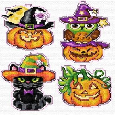 Halloween 137CS Crafting Spark Counted Cross-Stitch Kit Image 2