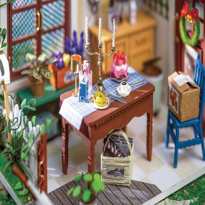 HandsCraft DIY 3D Dollhouse Puzzle - Charlie's Dining Room Image 3