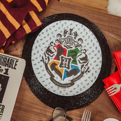 Harry Potter Hogwarts Crest 10-Inch Melamine Dinner Plates  Set of 4 Image 2