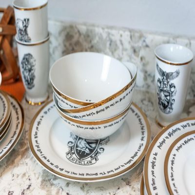 Harry Potter Hogwarts House Logos 16-Piece Ceramic Dinnerware Set Image 3
