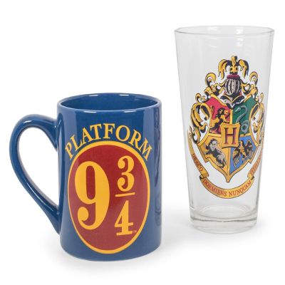 Harry Potter Hogwarts Pint Glass And Platform 9 3/4 Mug Set Image 1