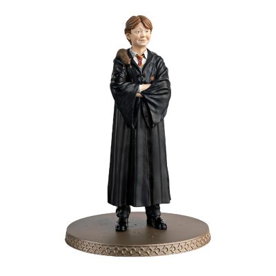 Harry Potter Wizarding World 1:16 Scale Figure  010 Ron Weasley (w/ Scabbers) Image 1