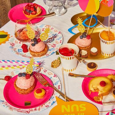 Hot Pink Classic Small Plates -10/Pack - 10 Pieces Image 3