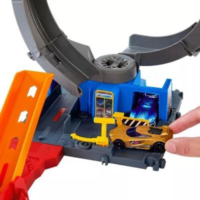 Hot Wheels City Toy Car Track Set, Bat Loop Attack with Adjustable Loop &amp; Launcher, 1:64 Scale Toy Vehicle Image 1
