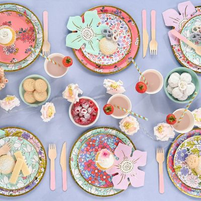 In Full Bloom Large Plates (10 per pack) Image 1