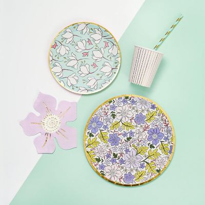 In Full Bloom Large Plates (10 per pack) Image 3