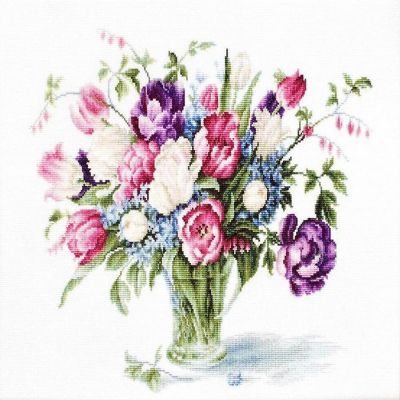 Luca-S - Tulips B2261L Counted Cross-Stitch Kit Image 1
