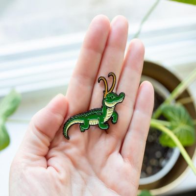 Marvel Studios Loki Alligator with Crown Collectible Enamel Pin Image 2
