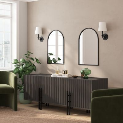 Merrick Lane Muriel 20"x30" Arched Metal Framed Wall Mirror for Entryways, Dining Rooms, and Living Rooms in Black Image 2