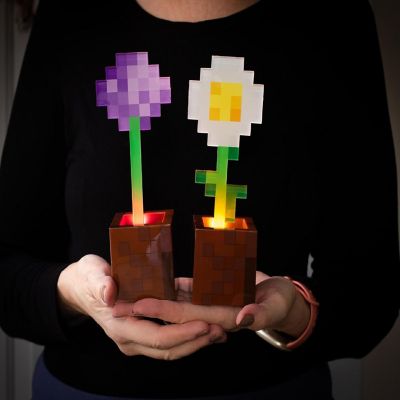 Minecraft Daisy and Allium Flower Pot Mood Lights  Set of 2 Image 2