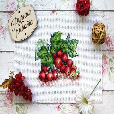 MP Studia - Red Currant SM-515 Counted Cross Stitch Kit Image 3