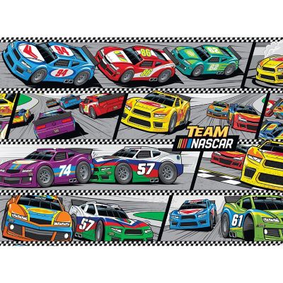 NASCAR - Chasing Checkers 100 Piece Jigsaw Puzzle Image 2