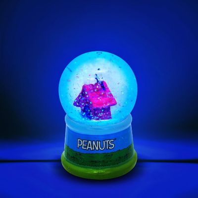 Peanuts Snoopy Doghouse Light-Up Snow Globe  6 Inches Tall Image 1