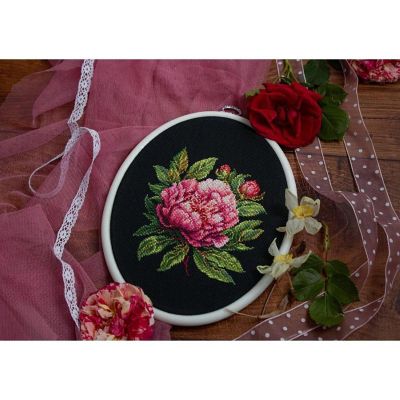 Peter Brand Peony BC204l Luca-S Counted Cross-Stitch Kit Image 2