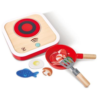 Play Essentials: Kitchen Playset: Interactive Stove Image 1