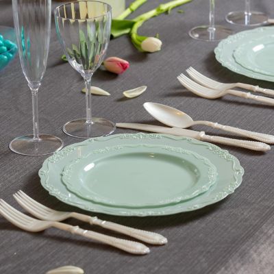 Posh Setting 60 Piece Green Round Plastic Dinnerware Value Set - Casual Image 1