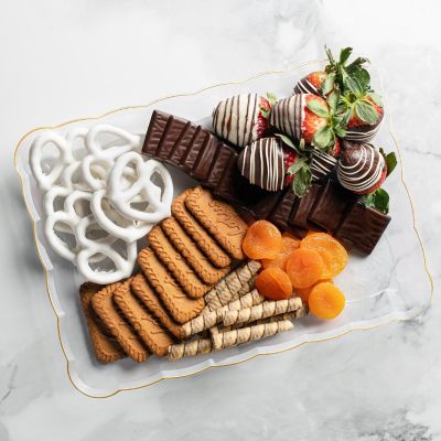 Posh Setting Clear and Gold Rectangular Serving Tray with Scalloped Edge - 4 Count Image 1