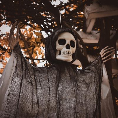 Presence - halloween-hanging-reapers Image 1
