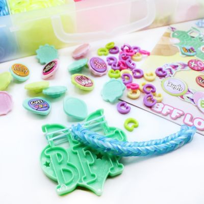 Rainbow Loom: Bestie Mini Button Combo Bracelet Making Set, Ages 7+ Image 2