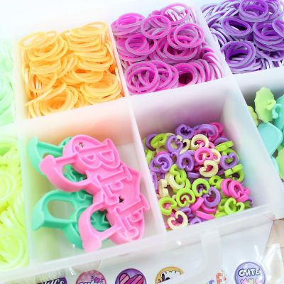Rainbow Loom: Bestie Mini Button Combo Bracelet Making Set, Ages 7+ Image 3