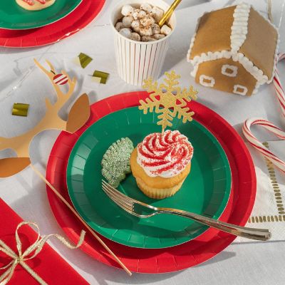 Red Classic Large Plates -10/Pack - 10 Pieces Image 1