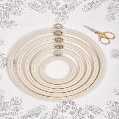 Round Flexi Hoop Nurge 230-2 White Image 1