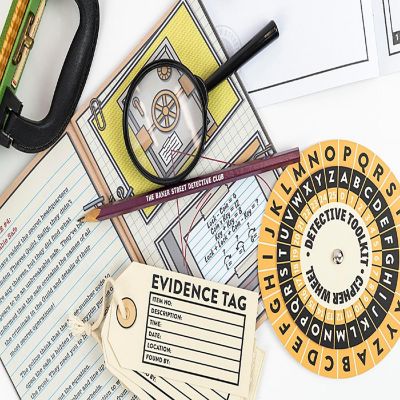 Sherlock Holmes Detective Toolkit Image 2